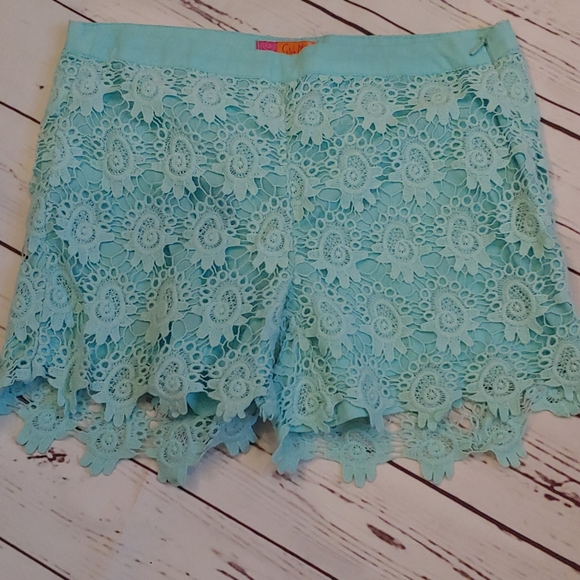 catch my i Pants - Aqua lace shorts size 1